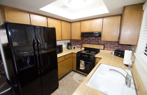 Groom Creek House | Groom Creek 4 BR Cozy Home Sleeps 10