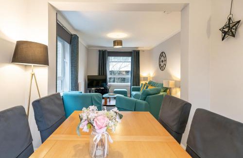 Bridge of Allan Apartment | Ground-fl Two Bedroom Apartment in Bridge of Allan