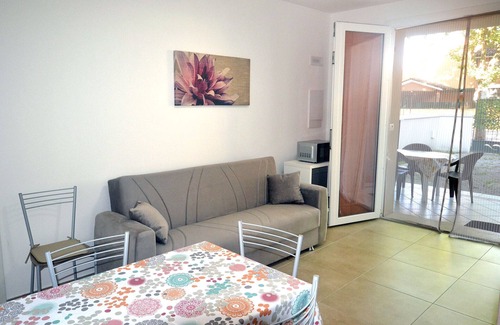 Lido delle Nazioni House | Ground floor detached house with garden and private parking space