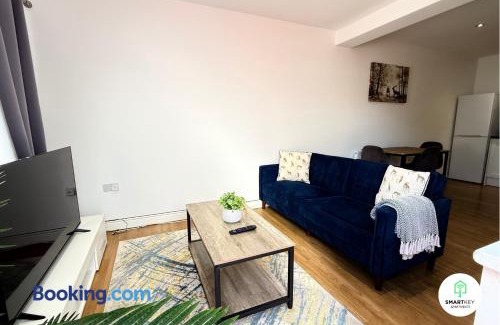 Woking Apartment | Ground Floor 1 Bedroom Apartment close to Woking train station
