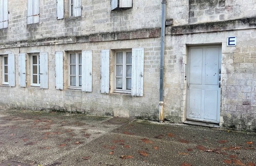 Rochefort Apartment | Ground-floor apartment 200m from the spa (no. 32)