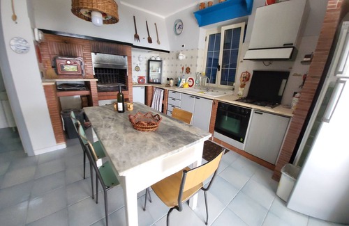 Agropoli Apartment | Ground floor apartment in a villa with garden and parking.