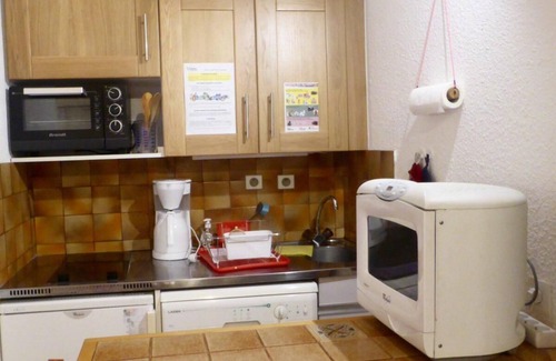 Valloire Apartment | Ground floor, balcony, parking, tv, ski locker, 32m², Valloire
