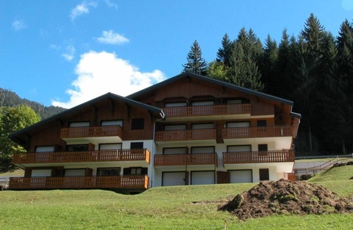 Chatel Apartment | Ground floor, balcony, parking, ski locker, 20m², Châtel