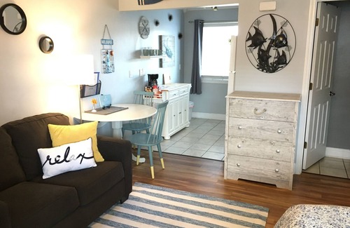 Biloxi Condo | Ground Floor Beach & Casino Getaway!