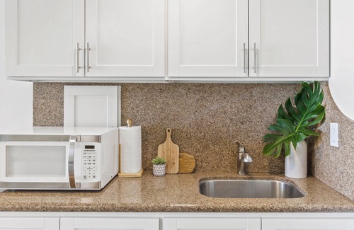 Waialee Condo | Ground Floor Beach Condo Spectacular Views AC in Bedroom 30 day Minimum Rental