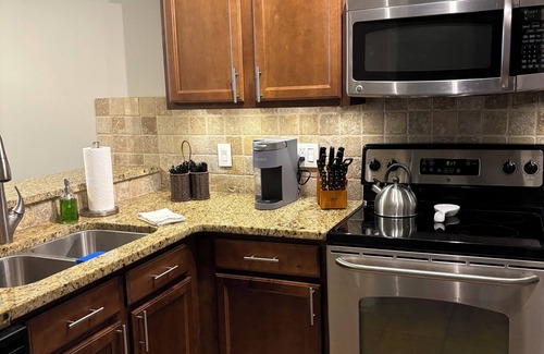 Auburn Condo | Ground floor condo 3 blocks from stadium. Parking pass is included with deposit