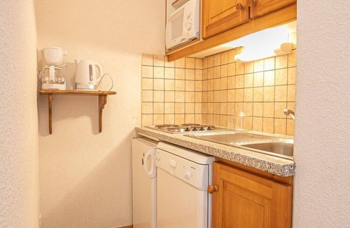 Aussois Apartment | Ground floor, view limited, terrace, tv, ski locker, 40m², Aussois