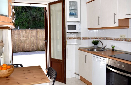 Hondarribia Condo | Ground floor with magnificent terrace in a quiet neighborhood,