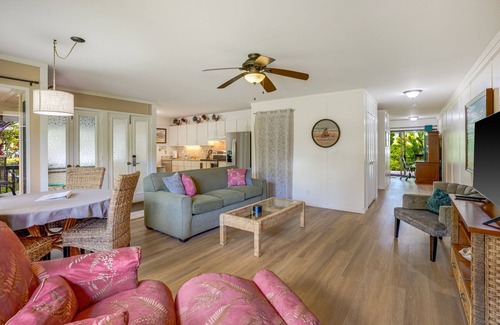 Queen Emmas Bluffs Condo | Ground Level Condo Near the Pool!