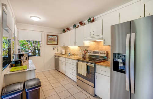 Queen Emmas Bluffs Condo | Ground Level Condo Near the Pool!