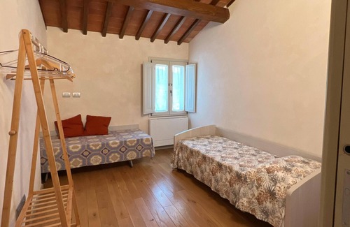 Sesto Fiorentino Apartment | Ground roof apartment in a rural setting