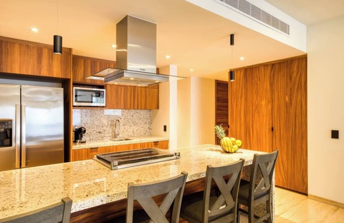 Cabo San Lucas Apartment | Group Apt #13 #16, no view, 3BR, 12 pax