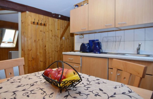 Lichtenhain Apartment | Group Getaway in Sebnitz