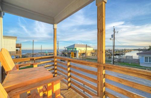 Flour Bluff House | Group Getaway w Pool, Boat Dock 2 Homes Laguna Village Retreat by AvantStay
