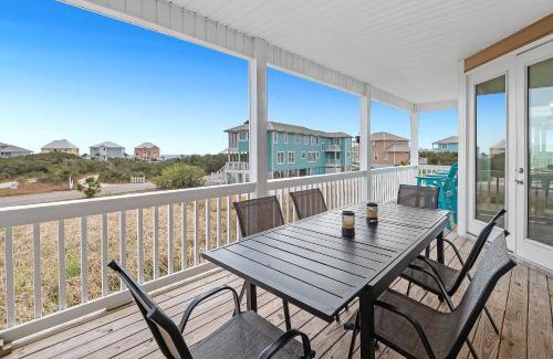 Morgantown House | Group Hug