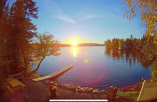 Pittsburg Cabin | Grouse Landing on Back Lake