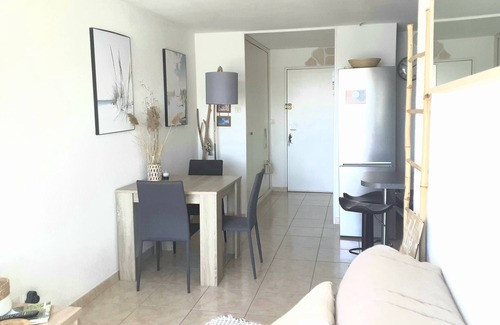 Gruissan Apartment | Gruissan QUIET IN THE HEART OF THE PORT OF PLAISANCE