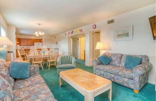 Kill Devil Hills Condo | GSL2-Ocean-Front Condo Complex -Private Community Pool -OceanViews-Charming 2BR