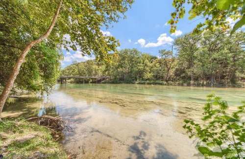 New Braunfels House | Guadalupe Retreat RR 1324