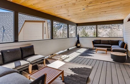 Georgetown House | Guanella Lodge | Hot Tub | Gateway To Ski Country