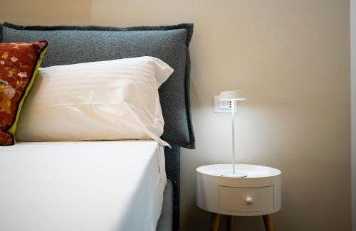 San Lorenzo Apartment | Guelfa 4 Guests with terrace, AC & Wi-Fi
