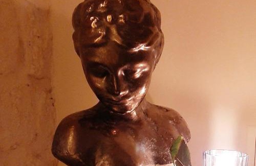 Clignancourt Apartment | Guernica Apartment Paris Montmartre