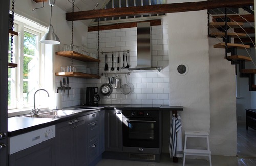Perstorp Cottage | Guest accommodation in a rural and peaceful environment with 4 beds