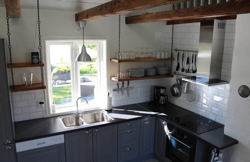 Perstorp Cottage | Guest accommodation in a rural and peaceful environment with 4 beds