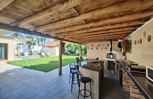 Roquetas de Mar Apartment | 'Guest Apartment with Pool' with Private Pool, Wi-Fi and Air Conditioning