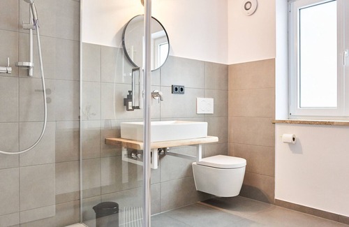 Bad Toelz House | Guest House 'Alte Seifensiederei - Fabienne' with Shared Terrace, Shared Garden and Wi-Fi