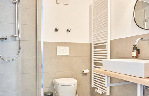 Bad Toelz House | Guest House 'Alte Seifensiederei - Viktor' with Shared Terrace, Shared Garden and Wi-Fi