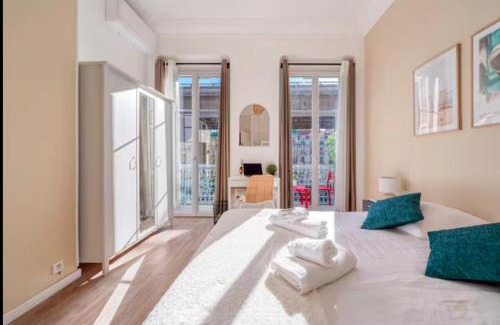 Centre Ville-Gare House | Guest House Chez Bastien