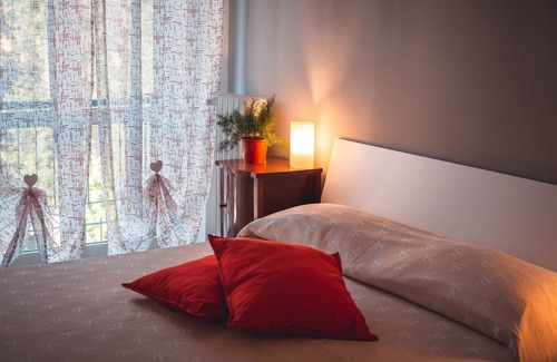 Civitavecchia Bed & Breakfast | Guest House Colors - Rosso Corallo (Doppia Deluxe)