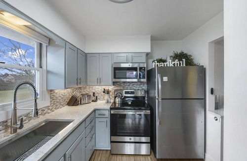 Port Angeles House | Guest House Cutie on Estate Sized Waterfront Grounds
