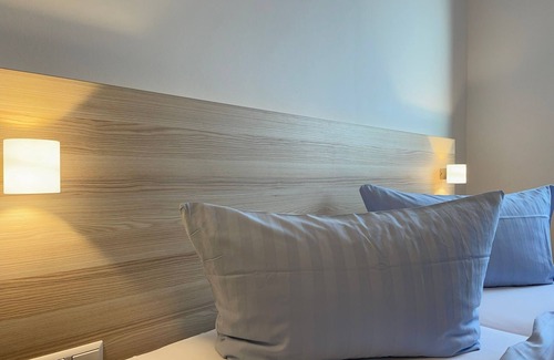 Pasewalk Bed & Breakfast | Guest house double room 104 - Lokschuppen Pasewalk- Guest houses with double rooms, single rooms and