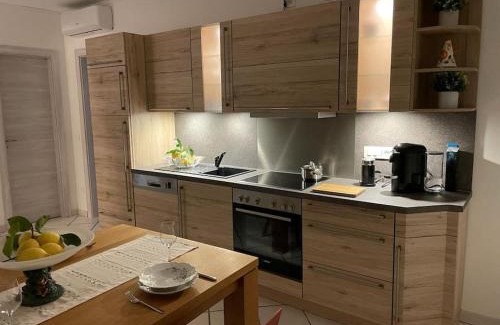 Cetara Apartment | Guest House Ida