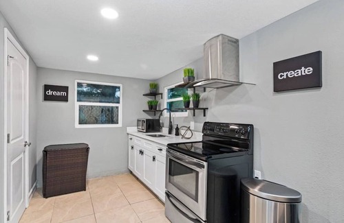 Safety Harbor House | Guest House in Clearwater w/acces to Shared Swimming Pool (GH3)