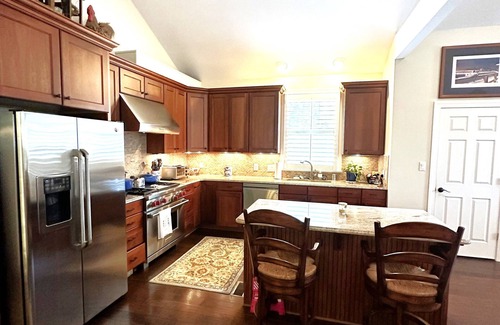 Jamestown House | Guest House In Jamestown, central to High Point and Greensboro