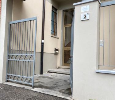 Coverciano Apartment | GUEST HOUSE KINGA