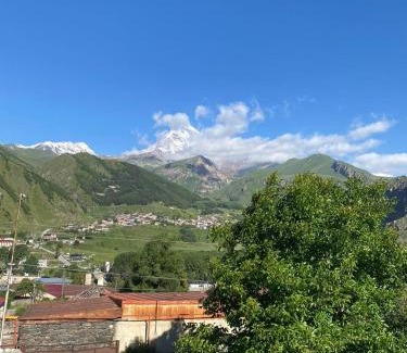 Stepantsminda House | Guest house LEGIANA Kazbegi