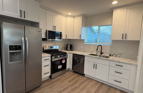 North Hills West House | Guest House Near CSUN, Universal Studios, and Hollywood