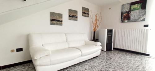 Ortona House | GUEST HOUSE NORA