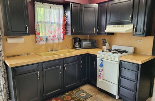 Newaygo House | Guest house on Croton Pond