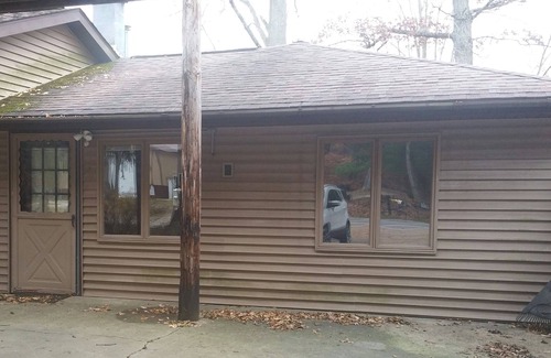 Newaygo House | Guest house on Croton Pond