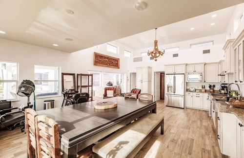 Harbour Heights House | Guest house on the Peace River