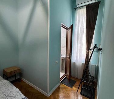 Kutaisi House | Guest House Sector 30
