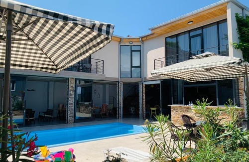 Kobuleti House | Guest House Smile