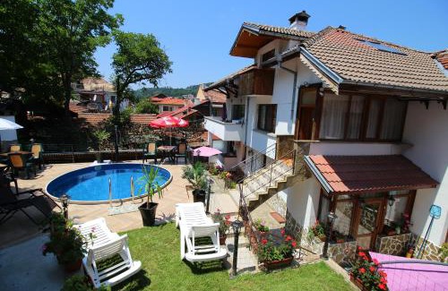 Tryavna House | Guest House Unika