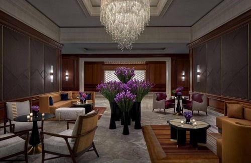 McLean Apartment | Guest Room Near Zegna Boutique Tysons Galleria WDC